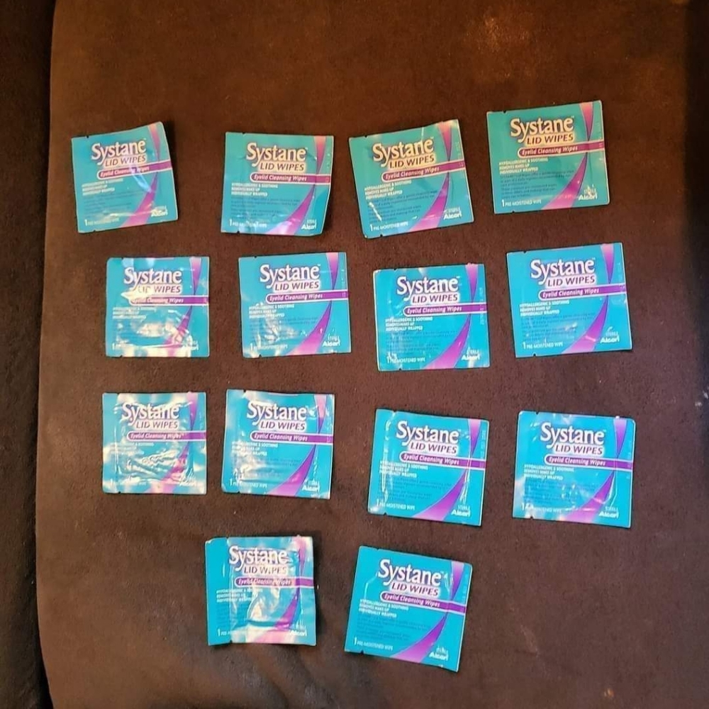 Systane eyelid wipes